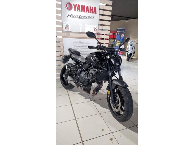 YAMAHA MT-07 (47.5CV)
