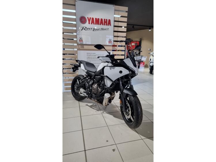 YAMAHA TRACER 7