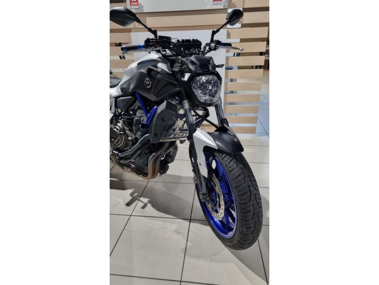 YAMAHA MT-07 (47.5CV)