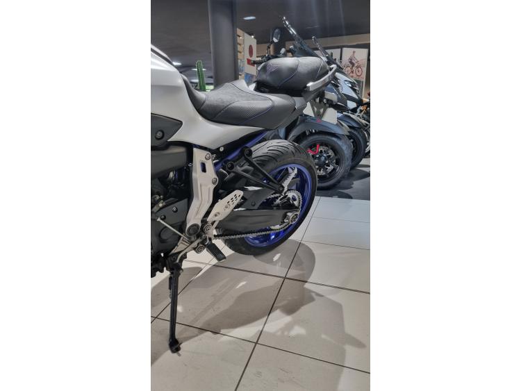 YAMAHA MT-07 (47.5CV)