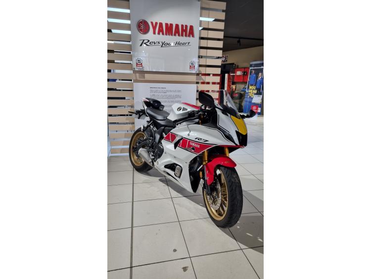 YAMAHA YZF-R7 WORLD GP 60TH ANNIVERSARY
