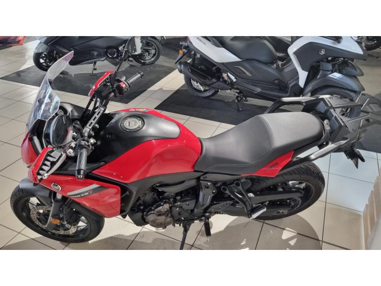 YAMAHA TRACER 7