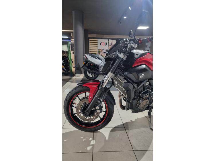 YAMAHA MT-07 (47.5CV)