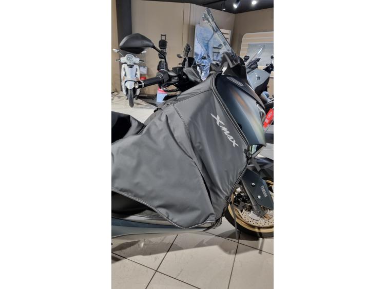 YAMAHA XMAX 300 Tech Max