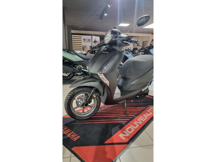 YAMAHA D'ELIGHT