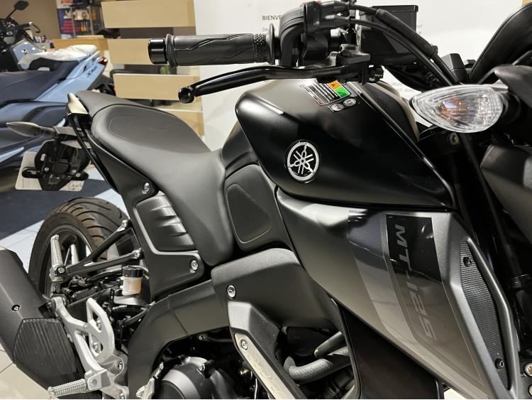 YAMAHA MT-125 ABS