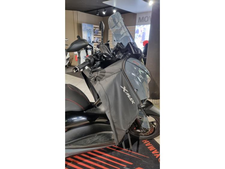 YAMAHA XMAX 300 Tech Max