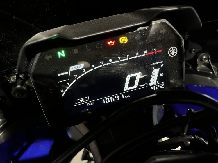 YAMAHA YZF-R7