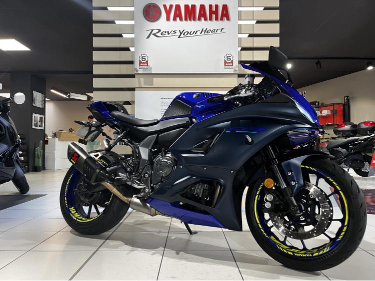 YAMAHA YZF-R7