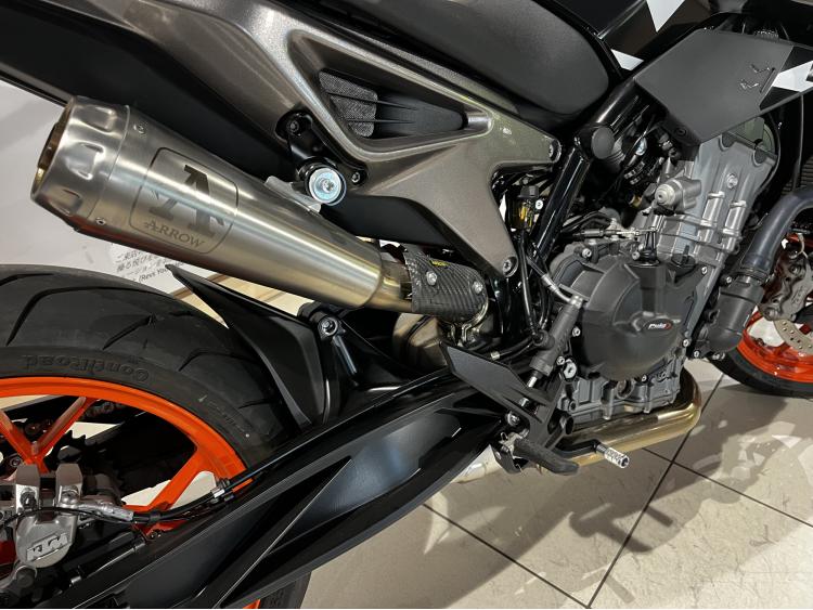KTM 890 DUKE GP