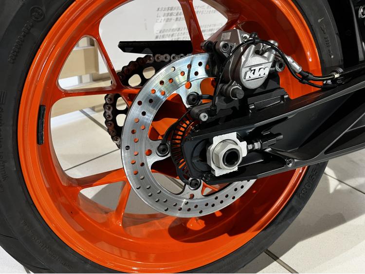 KTM 890 DUKE GP