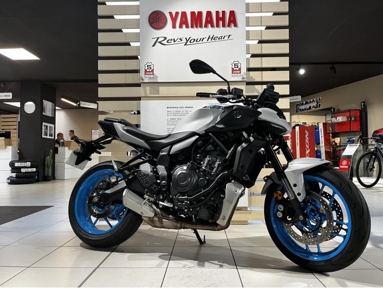 YAMAHA MT-07 (47.5CV)