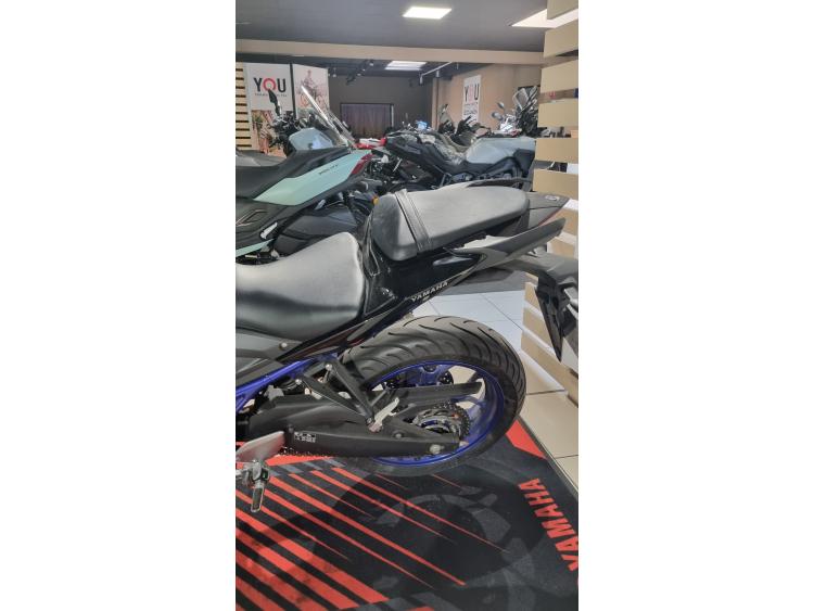 YAMAHA MT-03