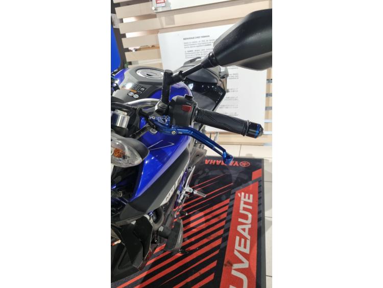 YAMAHA MT-03