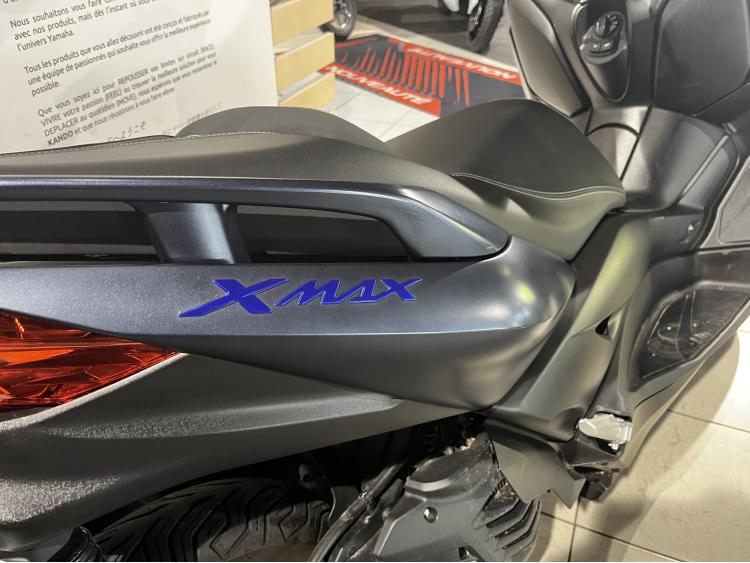 YAMAHA XMAX 125