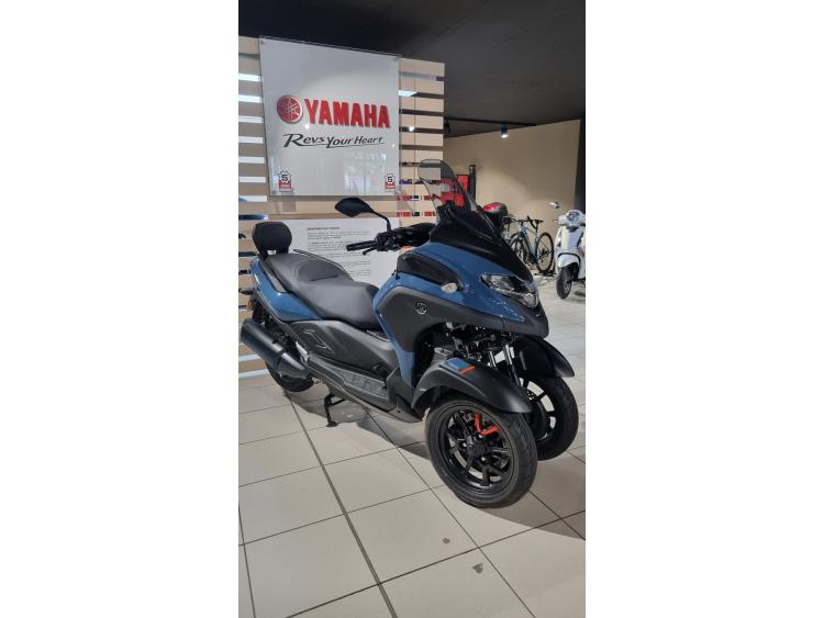 YAMAHA TRICITY 300