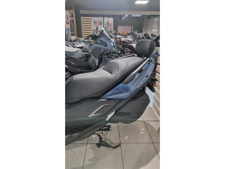 YAMAHA TRICITY 300